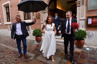 Joanna Klimek i Jacek Kurski w drodze na ślub