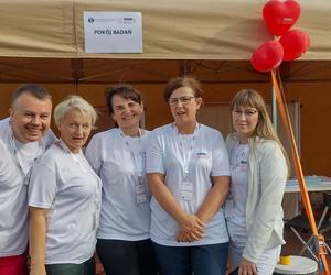 Siedlczanie chętnie korzystali z bezpłatnych badań, porad specjalistów i aktywności na świeżym powietrzu nad zalewem podczas Pikniku dla serca