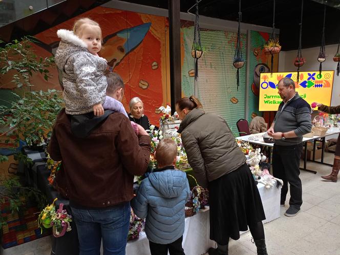 Jarmark Tradycji Wielkanocnych odbył się na terenie Kawiarni toMy w Siedlcach