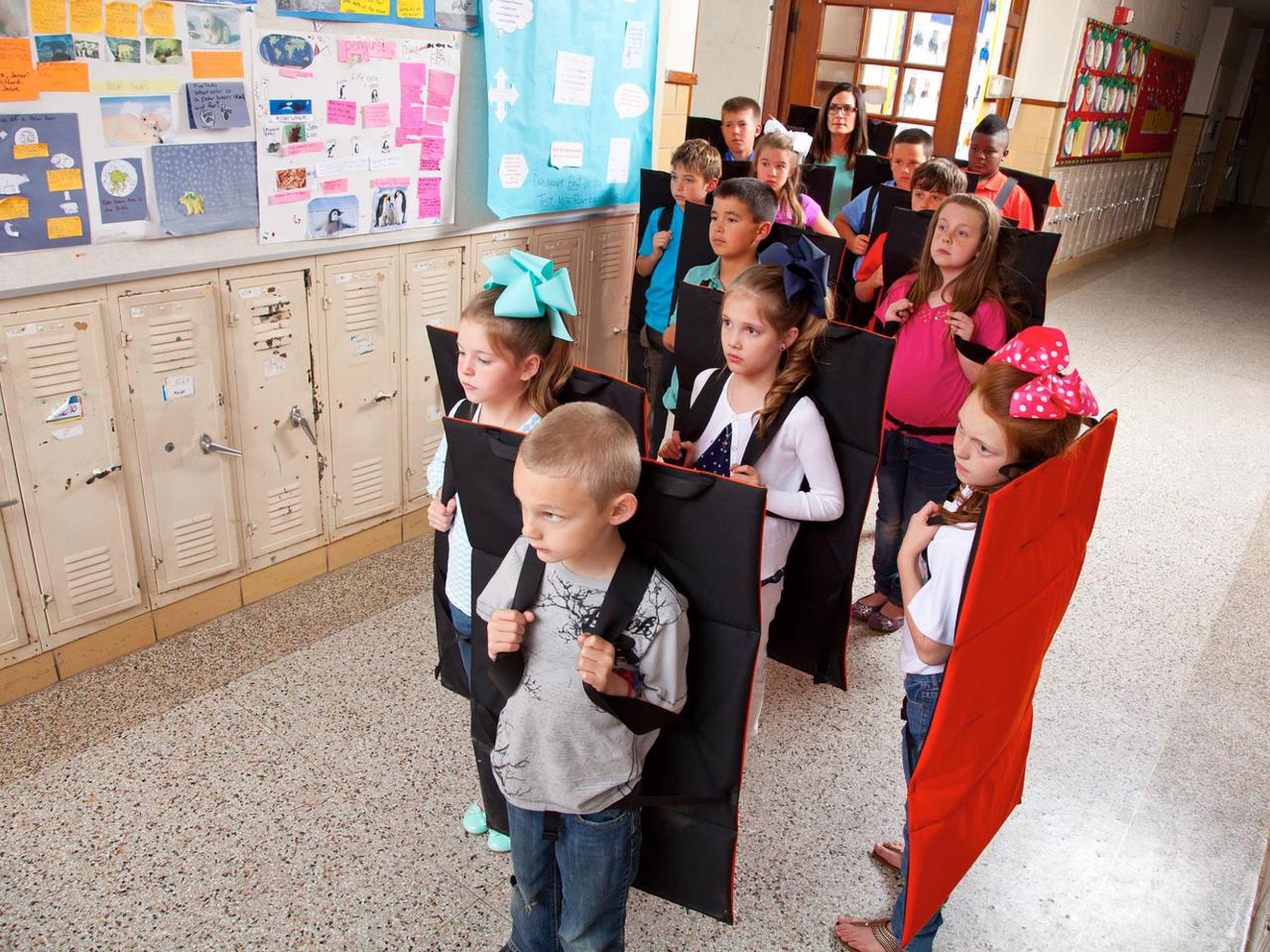 kuloodporne koce - akurat na dzień w usańskiej szkole