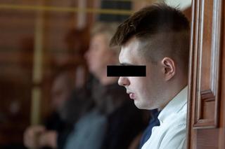 Skatował kolegę, nagrał to telefonem