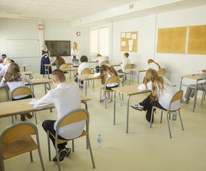 Egzamin ósmoklasisty polski 2025 - wszystkie ODPOWIEDZI i ARKUSZE CKE. Pobierz PDF