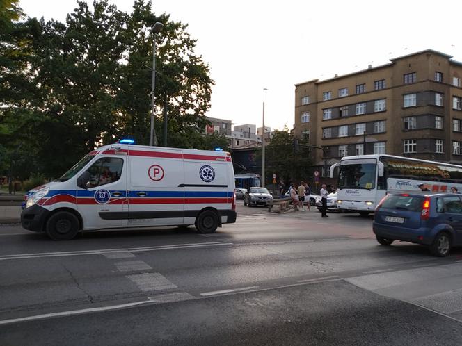 Autobus potrącił motocyklistę