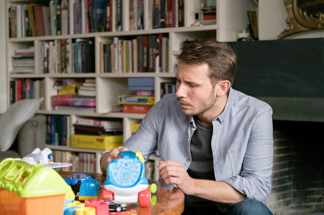 Niania w wielkim mieście odcinek 4, Emil (Mateusz Banasiuk)