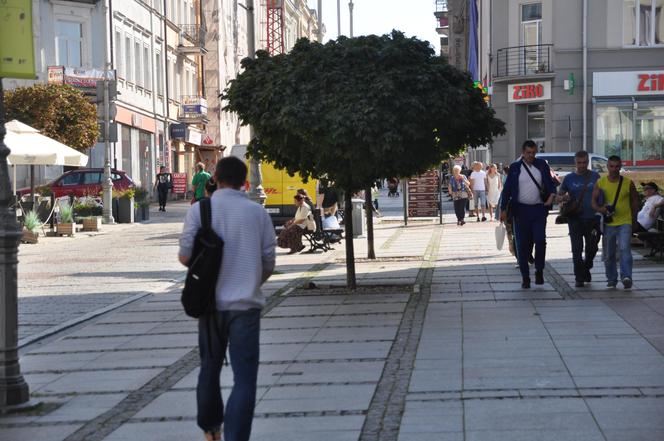 Złota polska jesień w Kielcach. Pogoda dopisuje spacerującym