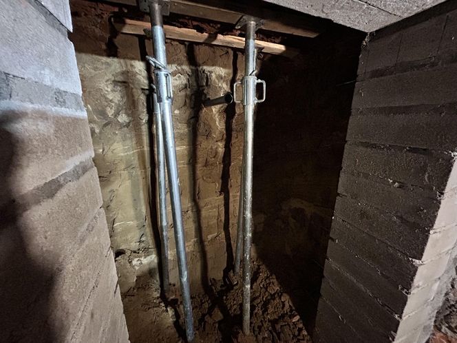 Co kryje tajemnicza krypta w klasztorze w Kazimierzu Biskupim