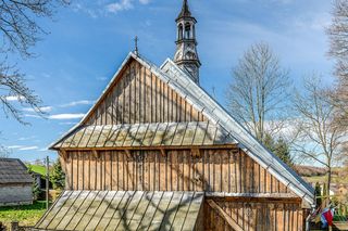 To najpiękniejsza małopolska wieś. Tamtejszy kościół poświęcił biskup z Krakowa