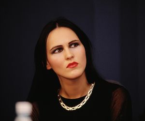 Zniknął po cichym rozwodzie z Chylińską. Tak dziś wygląda były mąż gwiazdy - Kris Krysiak