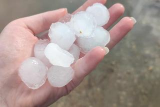 Ogromne gradobicie na Śląsku. Przez województwo przechodzi gwałtowna burza