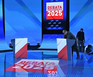 Ostatnie chwile przed debatą kandydatów