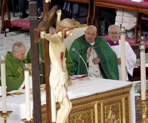 Pilny apel z Watykanu. Chodzi o chorego papieża Franciszka. Proszą o jedno!