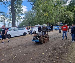 XXIII Międzynarodowy Festiwal Starych Ciągników i Maszyn Rolniczych im. Jerzego Samelczaka. Zdjęcia z parady i terenu festiwalu