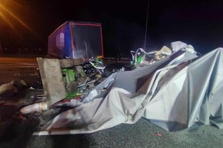 Śmiertelny wypadek na A1 pod Łodzią. Ciężarówka zderzyła się z samochodem dostawczym.