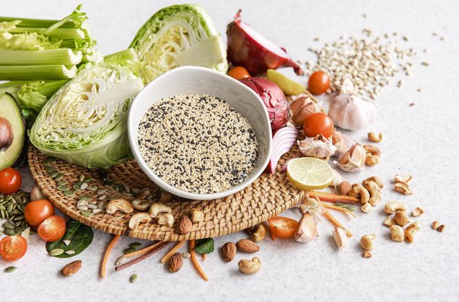 Superfoods 2025. Oto najzdrowsze produkty, które zawsze warto mieć w kuchni