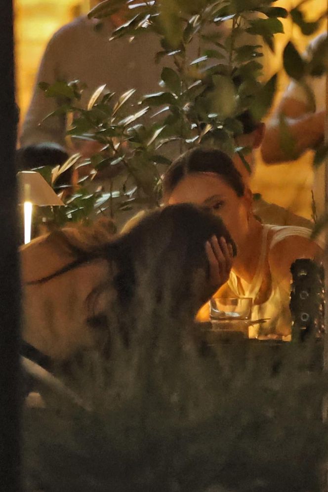 Marina Łuczenko-Szczęsna i Natalia Szroeder imprezują