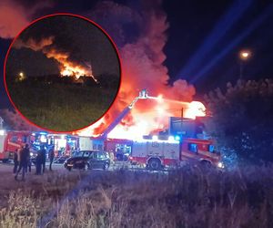 Pożar w Czeladzi. Ogień z hali produkcyjnej widać w innych miastach. Dramatyczny apel do mieszkańców