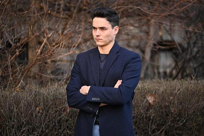 Pierwsza miłość, odcinek 4191: Pseudokibice grożą Borysowi śmiercią, stawiając go w sytuacji bez wyjścia