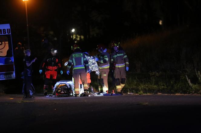 Horror w Świnoujściu. 30 latek  płonął wybiegając z lasu. W panice zdejmował ubrania