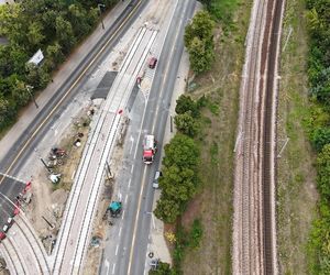 Śmiertelnie niebezpieczne znalezisko na budowie. Wstrzymany ruch pociągów i autobusów