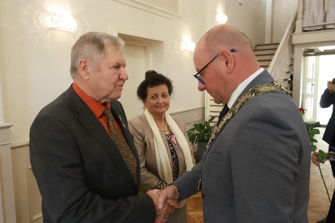 Te pszczyńskie małżeństwa mają ogromny staż. Świętowali Złote, Diamentowe i Żelazne Gody