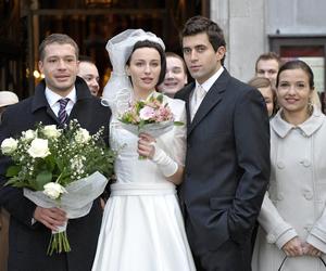 M jak miłość. Małgosia (Joanna Koroniewska), Tomek (Andrzej Młynarczyk), Iza (Maja Hirsch), Dariusz (Krzysztof Wieszczek) - styczeń 2009 r. 