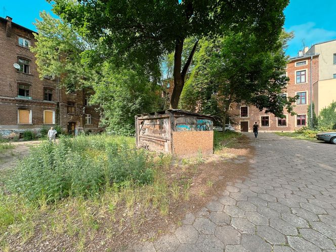 Zabytkowe famuły Izraela Poznańskiego w Łodzi 