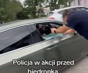 Strzelanina pod Biedronką w Bolkowie. Wyciekło szokujące nagranie z interwencji. Policjant ranny