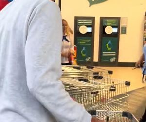 Szturm na nowego Lidla w Jasienicy. Tłumy mieszkańców od świtu czekały na otwarcie