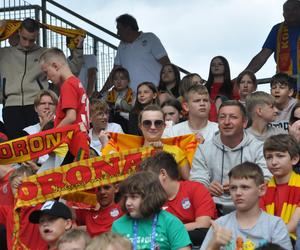 Korona Kielce - Ruch Chorzów. Zdjęcia kibiców na Suzuki Arenie