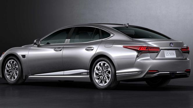 Lexus LS lifting 2021 