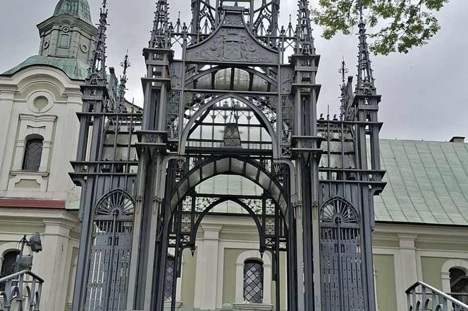 Neogotycki kiosk w Szewnie. Konstrukcja i symbolika