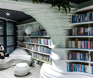 Metroteka – biblioteka na stacji metra M2 Kondratowicza w Warszawie