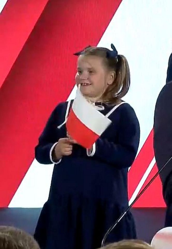 Karol Nawrocki z rodziną. Jego córka skradła show na wieczorze wyborczym