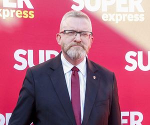 Grzegorz Braun bez immunitetu. Prokuratura szykuje zarzuty
