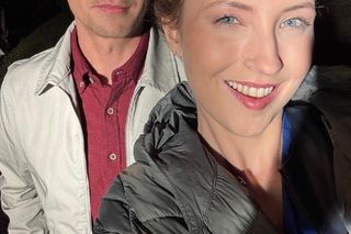 M jak miłość nowy sezon. Adam Karski (Patryk Szwichtenberg), Natalka (Dominika Suchecka) na planie