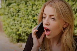 Seda zakradnie się do domu Gonul.