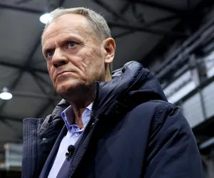 Uczennice spotkały Donalda Tuska. Tak zareagował, jest nagranie