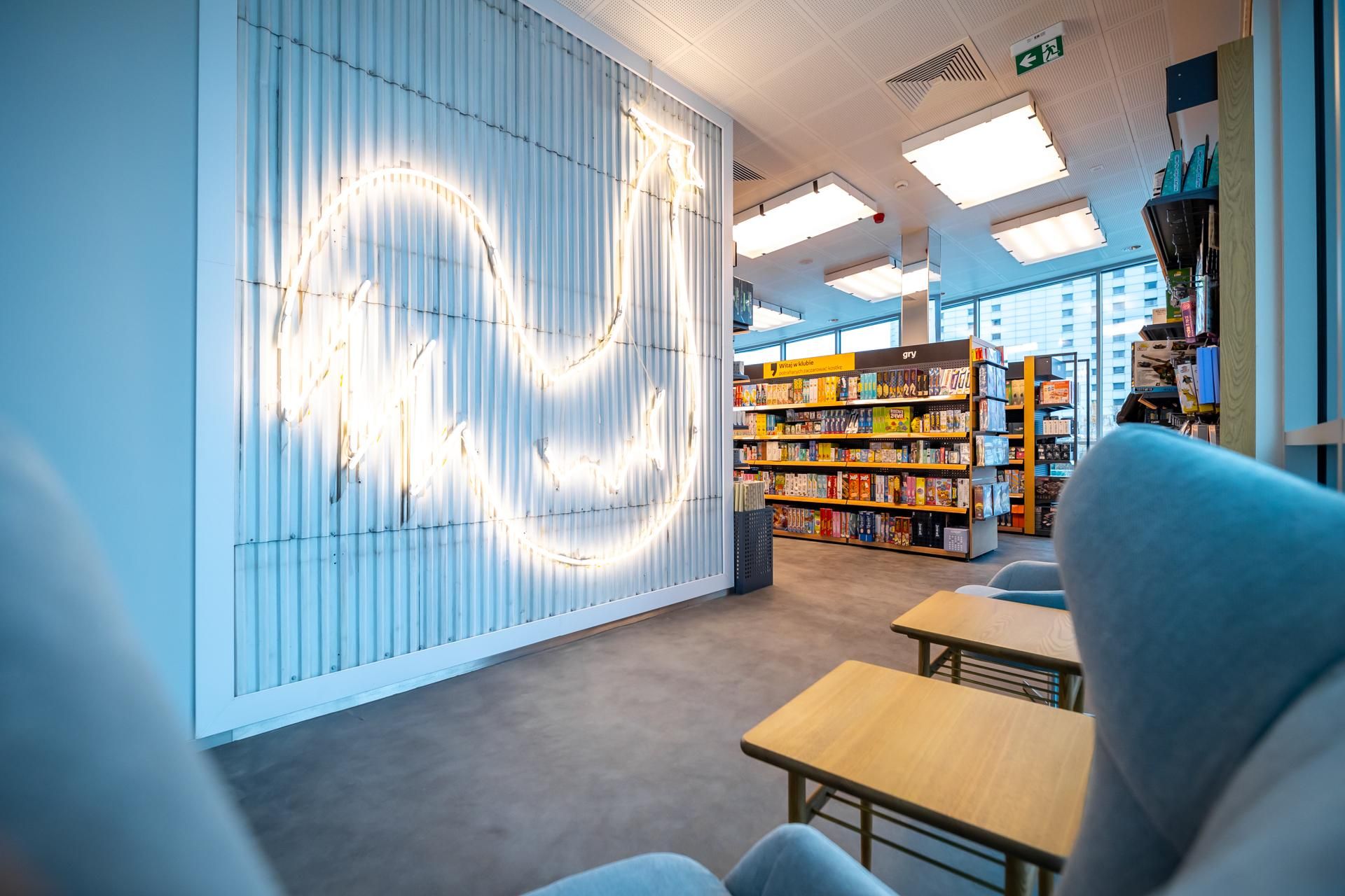 Wnętrza odnowionej "Cepelii" w Warszawie