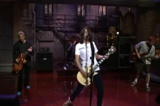 Dzień, w którym formacja Foo Fighters zagrała po raz pierwszy w telewizji. Miało to miejsce 30 lat temu! 