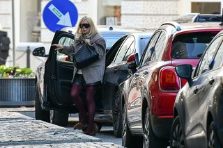 Monika Olejnik w butach wiewiórkach