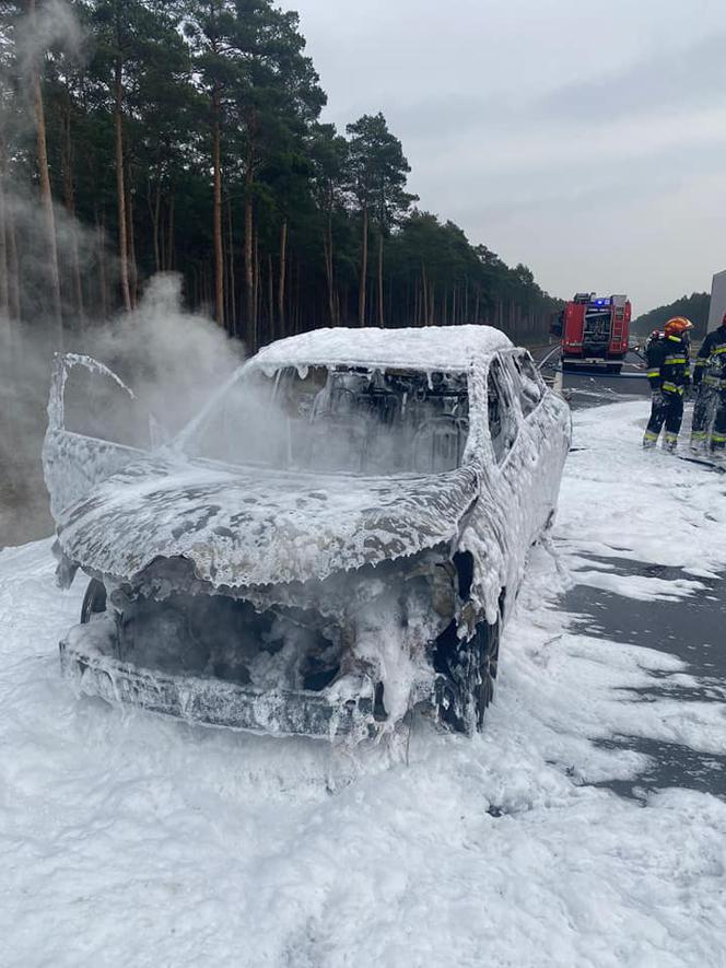 Pożar na obwodnicy w Toruniu. Płonęło auto