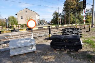 Utrudnienia na przejściach i przejazdach kolejowych w Przemyślu. Są objazdy 
