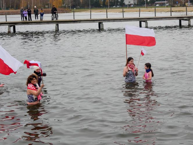 Hop do wody! Tak morsy z woj. lubelskiego świętowały Święto Niepodległości!