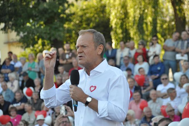 Donald Tusk, lider Platformy Obywatelskiej w Skarżysku-Kamiennej (Świętokrzyskie)