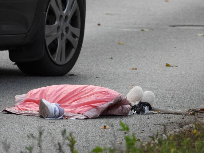 Dziewczynki potrącone na przejściu