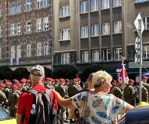 Święto Wojska Polskiego 2023 w Krakowie. Uroczystości na placu Jana Matejki