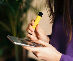 Słodki smak i gęsta chmura. To podstępna pułapka, zwłaszcza dla młodych