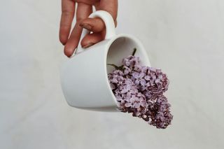 Szukasz idealnego manicure’u na lato? Te kolory pięknie podkreślą wakacyjną opaleniznę