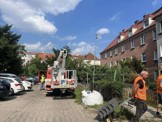 Stracili dach nad głową. Po pożarze kamienicy mieszkańcy nie mogą wrócić do swoich domów