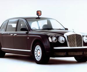 Bentley State Limousine